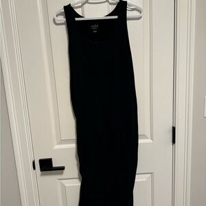 Isabel sleeveless black maternity dress